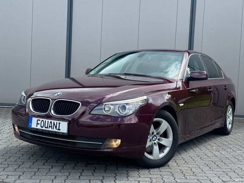 Rot Gebraucht 2008 BMW 520 Limousine | 8.450 € (Teuer) - Bild 1/4