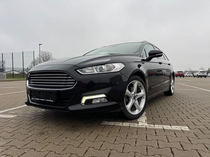 Gebraucht Ford Mondeo Titanium 150 PS (110 kW) 2016 Schwarz Kombi
