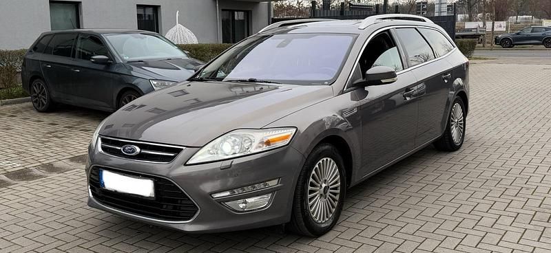 Andere farben Gebraucht 2011 Ford Mondeo Titanium Kombi | 4.100 € (Etwas zu teuer) - Bild 1/4