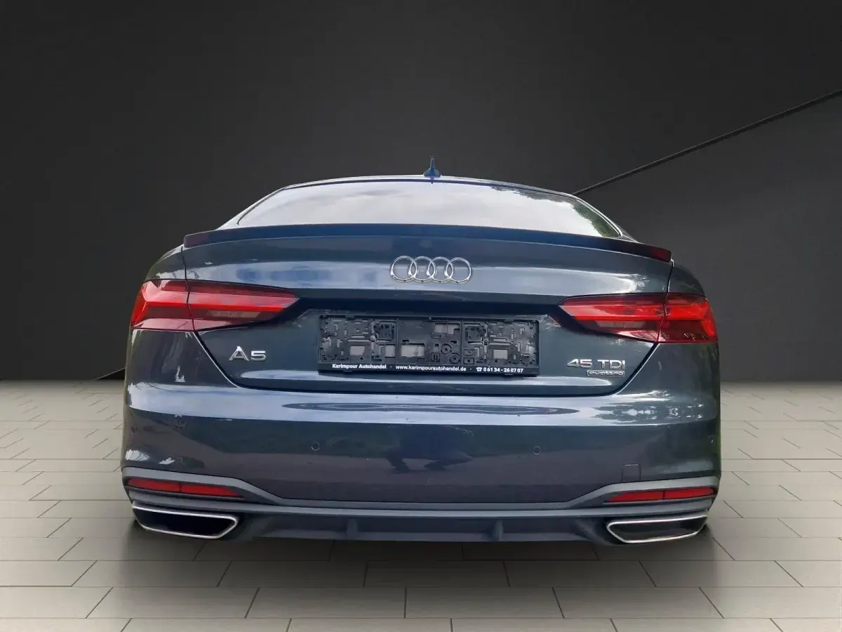 Gebraucht Audi A5 Sportback Basis 231 PS (169 kW) 2020 Grau Kleinwagen