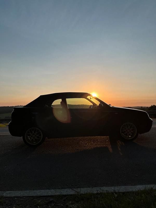 Gebraucht VW Golf Cabriolet 115 PS (84 kW) 2001 Schwarz Cabrio