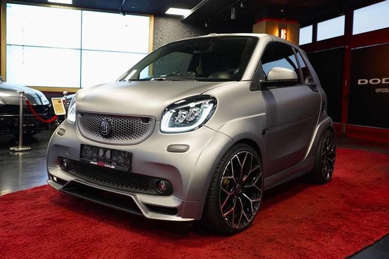 Silber matt Gebraucht 2018 Smart ForTwo Cabrio Brabus Cabrio | 49.900 € - Bild 1/4