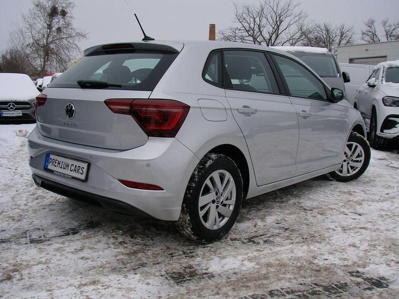 Gebraucht VW Polo Style 95 PS (69 kW) 2023 Reflexsilber metallic Kleinwagen