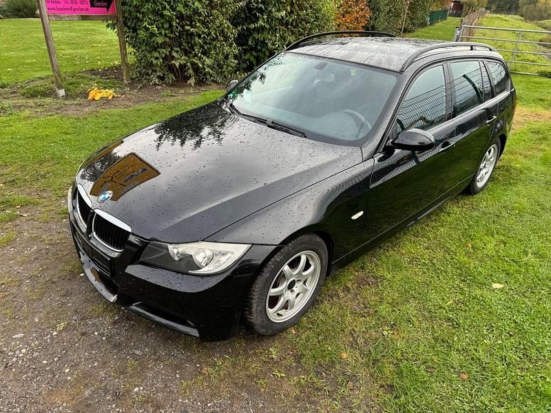 Gebraucht BMW 318 M Sport 143 PS (105 kW) 2007 Schwarz Kombi