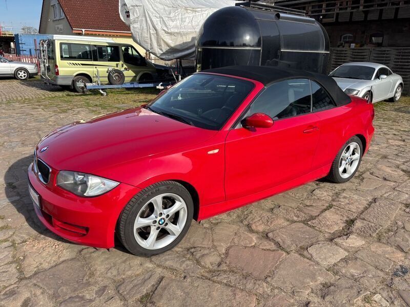 Rot Gebraucht 2009 BMW 118 Cabriolet Advantage Cabrio | 5.950 € (Superpreis) - Bild 1/4
