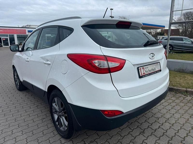Gebraucht Hyundai ix35 Style 135 PS (99 kW) 2015 Weiß SUV