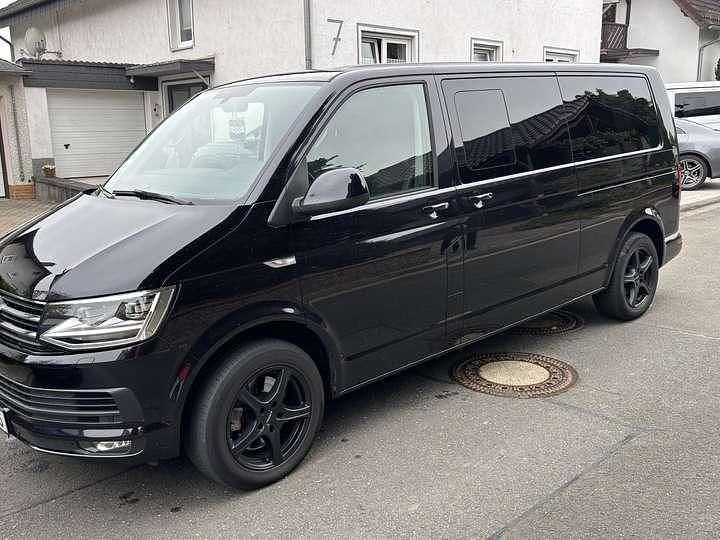 Second-hand VW Multivan 204 CP (150 kW) 2016 Negru Monovolum