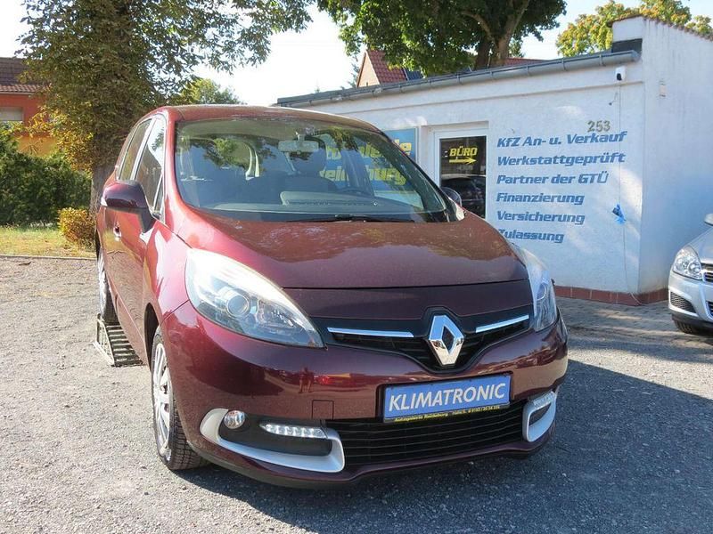 Rot Gebraucht 2014 Renault Scénic III Initiale Paris Van / Kleinbus | 7.440 € (Fairer Preis) - Bild 1/4