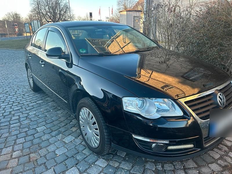 Gebraucht VW Passat 101 PS (74 kW) 2006 Schwarz Limousine