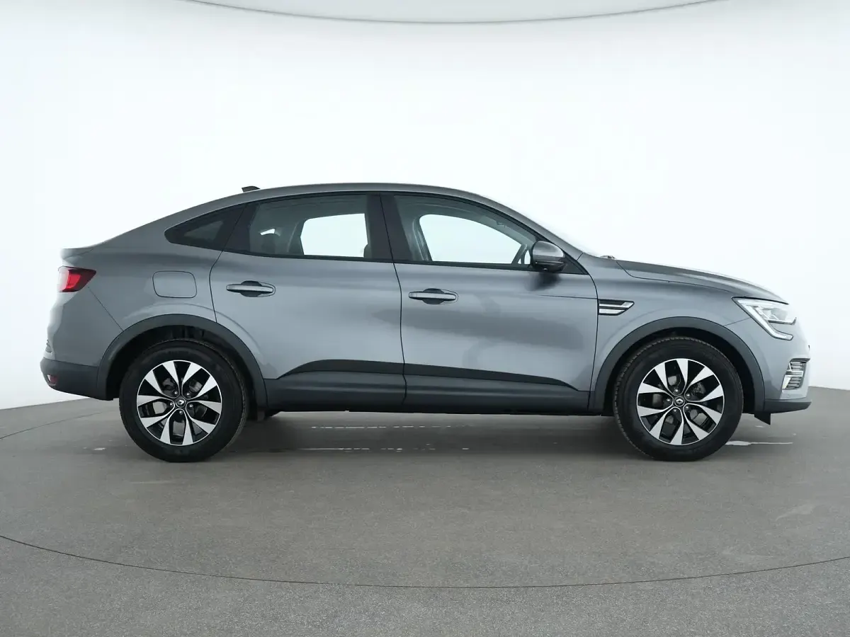 Gebraucht Renault Arkana Zen 140 PS (102 kW) 2022 Grau SUV