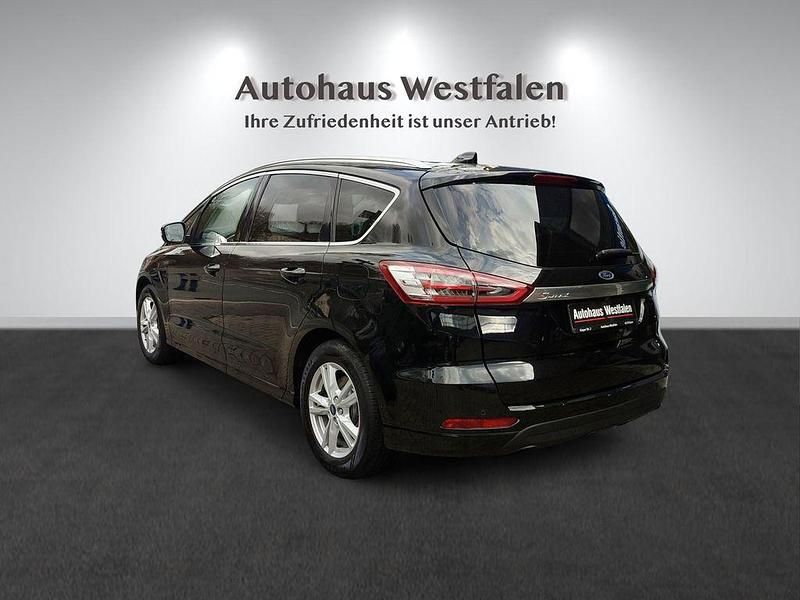 Gebraucht Ford S-MAX Titanium 150 PS (110 kW) 2020 Schwarz Van / Kleinbus