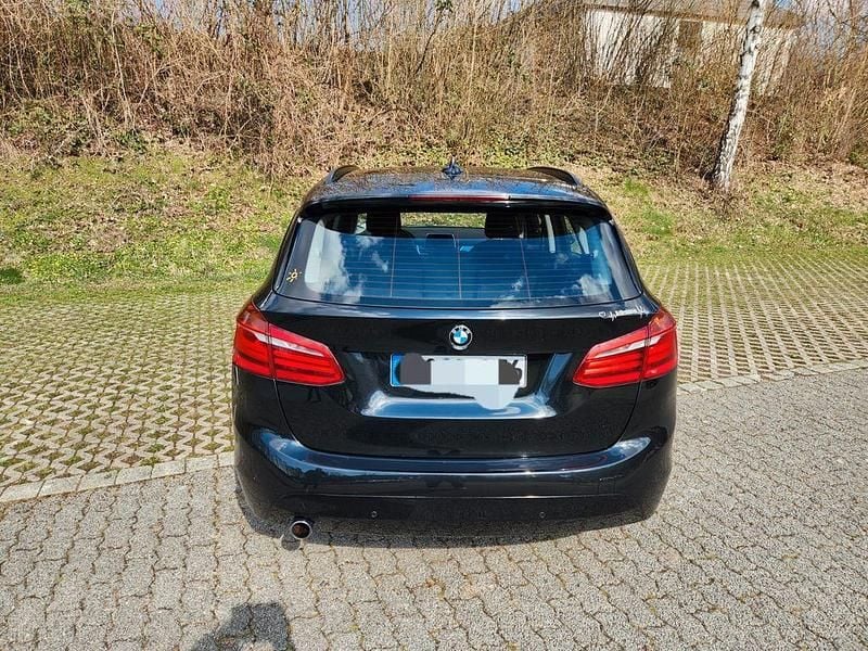 Gebraucht BMW 218 Active Tourer 150 PS (110 kW) 2017 Schwarz Van / Kleinbus