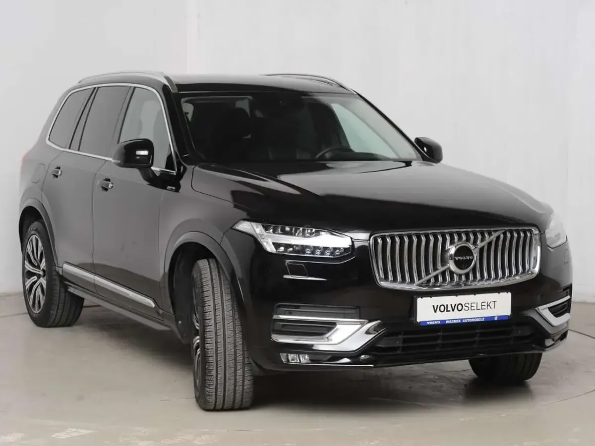 Gebraucht Volvo XC90 Inscription 235 PS (172 kW) 2020 Onyx schwarzmetallic SUV