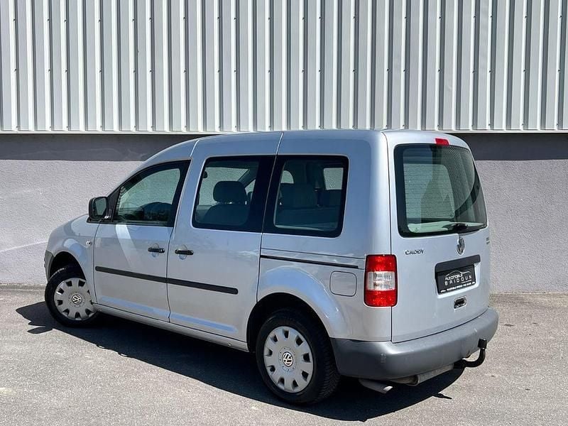 Gebraucht VW Caddy Team 109 PS (80 kW) 2008 Silber Van / Kleinbus