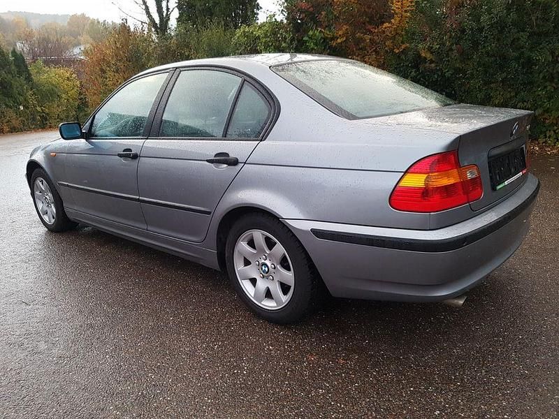 Gebraucht BMW 316 116 PS (85 kW) 2004 Grau Limousine