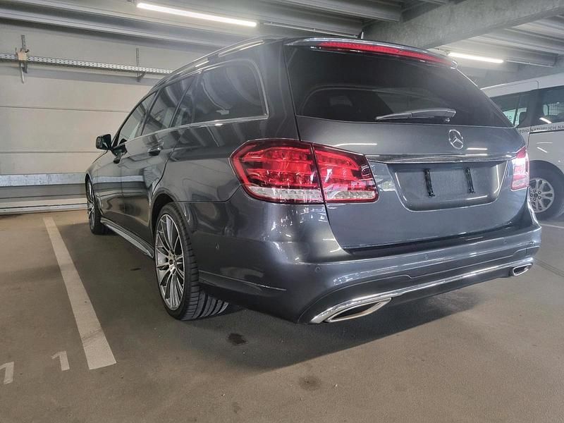 Gebraucht Mercedes E350 Avantgarde 258 PS (189 kW) 2013 Grau Kombi