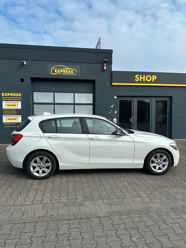 Gebraucht BMW 114 102 PS (75 kW) 2014 Weiß Kleinwagen