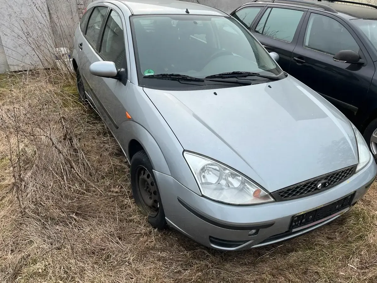 Second-hand Ford Focus 85 CP (62 kW) 2004 Berlinǎ