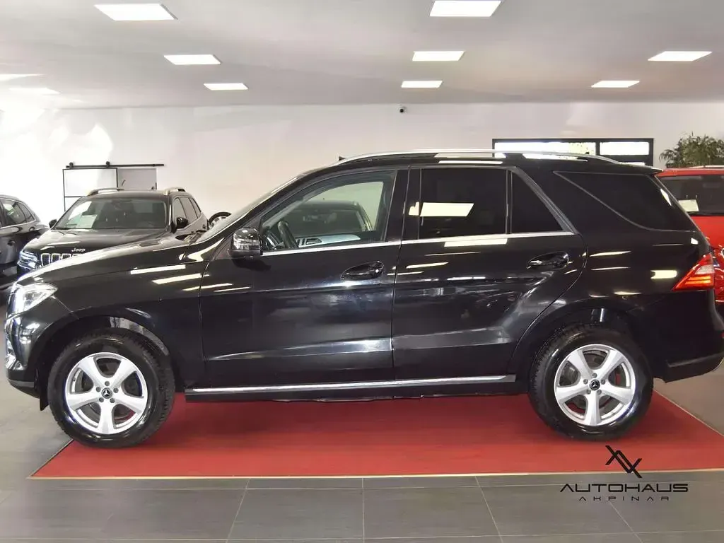 Gebraucht Mercedes ML350 258 PS (189 kW) 2014 Schwarz SUV