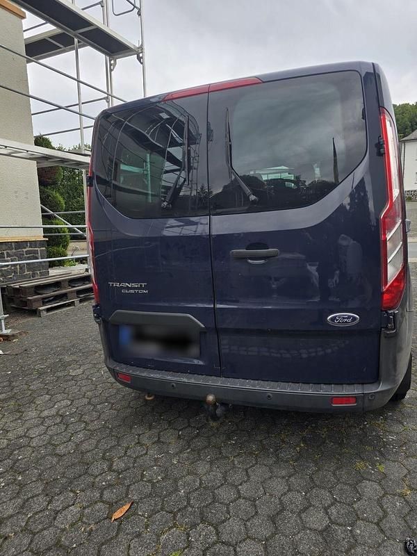 Second-hand Ford Transit Custom 105 CP (77 kW) 2014 Albastru Monovolum
