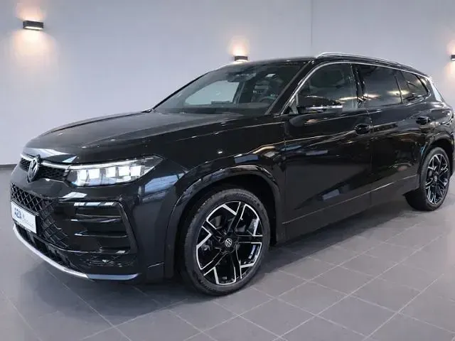 Gebraucht VW Tayron R-line 204 PS (150 kW) 2025 Schwarz SUV