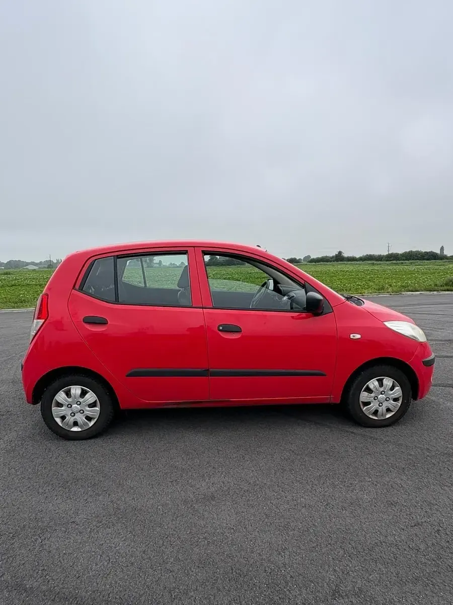 Gebraucht Hyundai i10 67 PS (49 kW) 2008 Rot Kleinwagen