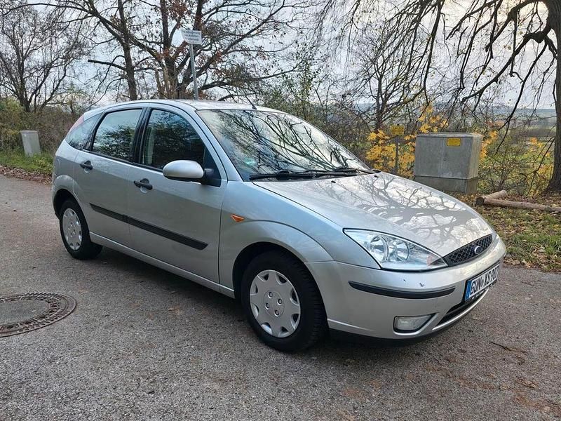 Gebraucht Ford Focus 101 PS (74 kW) 2002 Silber Limousine