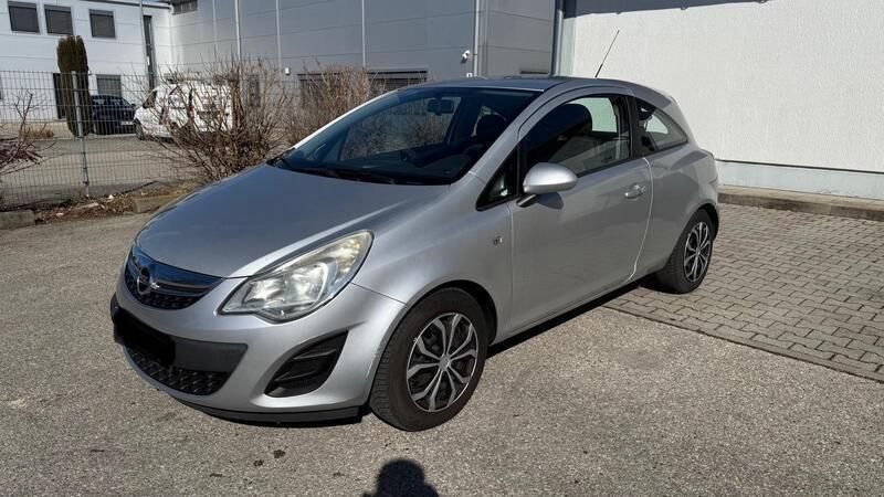 Silber Gebraucht 2011 Opel Corsa Kleinwagen | 2.500 € (Guter Preis) - Bild 1/4