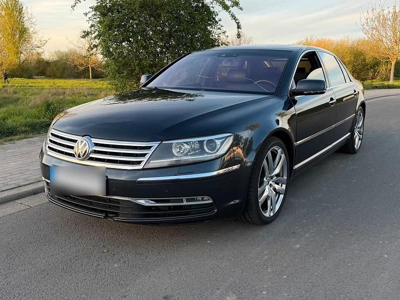 Gebraucht VW Phaeton 240 PS (176 kW) 2012 Grau Limousine