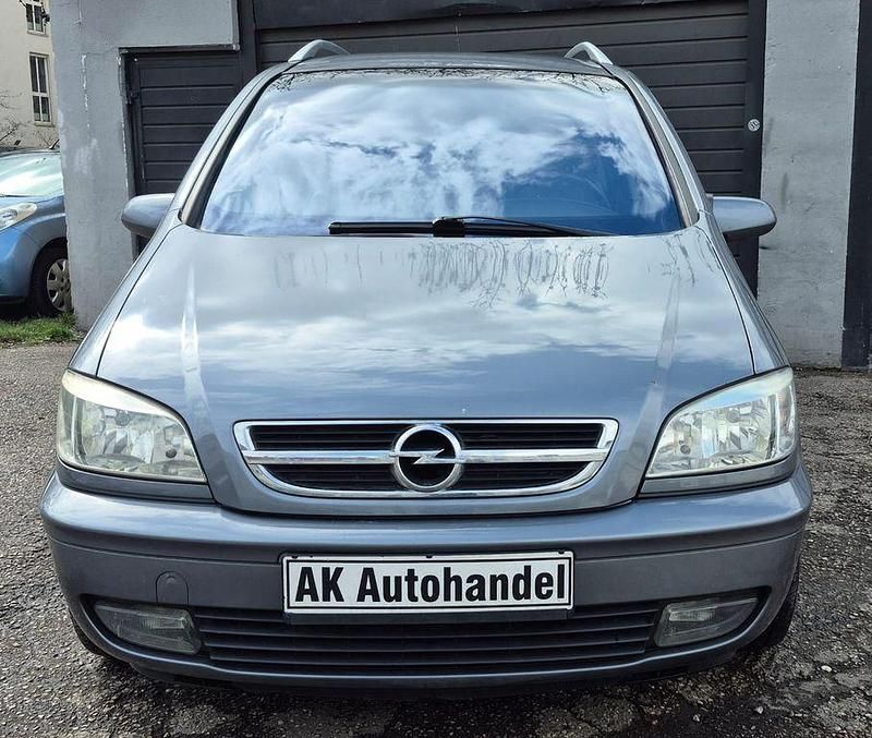 Gebraucht Opel Zafira Executive 147 PS (108 kW) 2004 Grau Van / Kleinbus