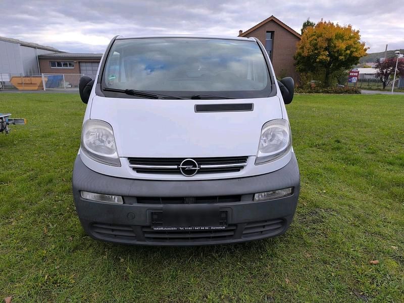 Weiß Gebraucht 2002 Opel Vivaro Van | 3.200 € (Superpreis) - Bild 1/4