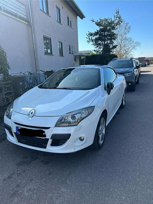 Weiß Gebraucht 2012 Renault Mégane Cabriolet Luxe Cabrio | 5.500 € (Fairer Preis) - Bild 1/4