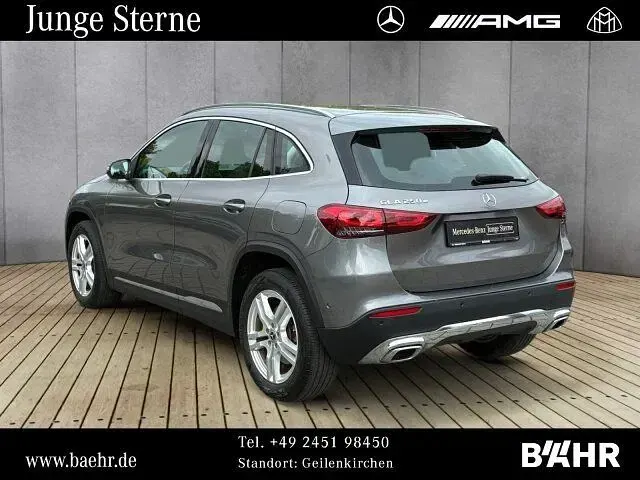 Gebraucht Mercedes GLA250 Progressive 160 PS (117 kW) 2021 Mountaingrau SUV