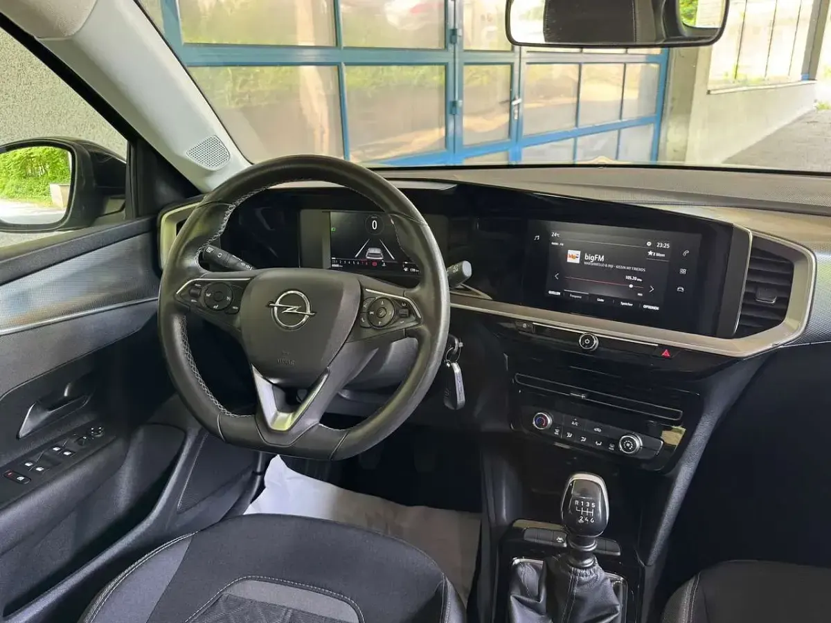 Gebraucht Opel Mokka Basis 101 PS (74 kW) 2021 Matcha green/ikone gruen SUV