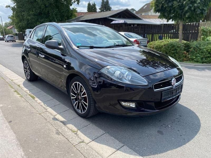 Schwarz Gebraucht 2013 Fiat Bravo Street Kleinwagen | 4.200 € (Fairer Preis) - Bild 1/4