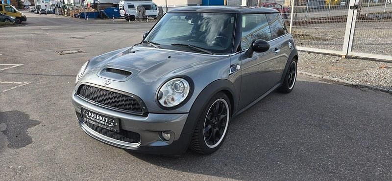 Käytetty Mini Cooper S Coupé 174 HP (127 kW) 2009 Hopea Coupe - kaksiovinen