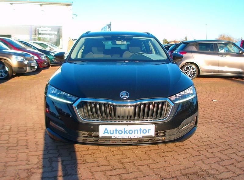 Gebraucht Skoda Octavia Clever 150 PS (110 kW) 2021 Schwarz Kombi