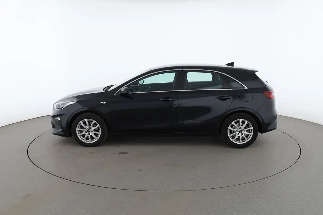 Gebraucht Kia Ceed Vision 136 PS (100 kW) 2020 Schwarz Kleinwagen