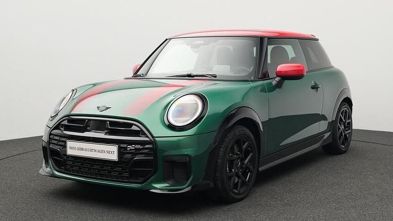 Grün Gebraucht 2024 Mini Cooper S Kleinwagen | 34.168 € (Teuer) - Bild 1/4