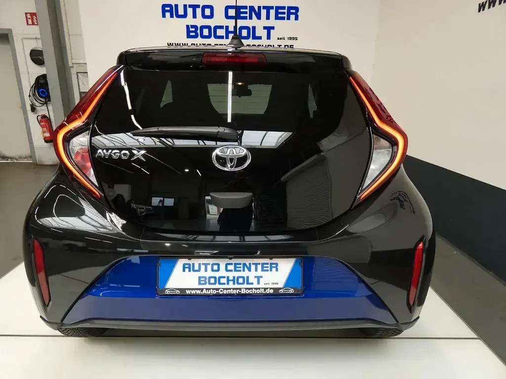 Gebraucht Toyota Aygo X Pulse 72 PS (52 kW) 2022 Blau SUV