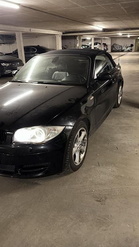 Gebraucht BMW 120 Cabriolet 170 PS (125 kW) 2008 Schwarz Cabrio