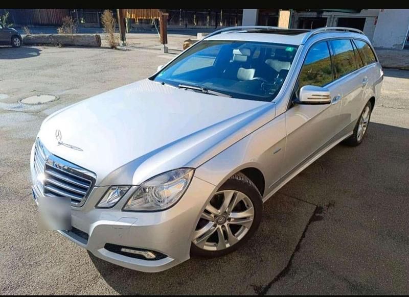 Gebraucht Mercedes E200 Avantgarde 184 PS (135 kW) 2011 Silber Kombi