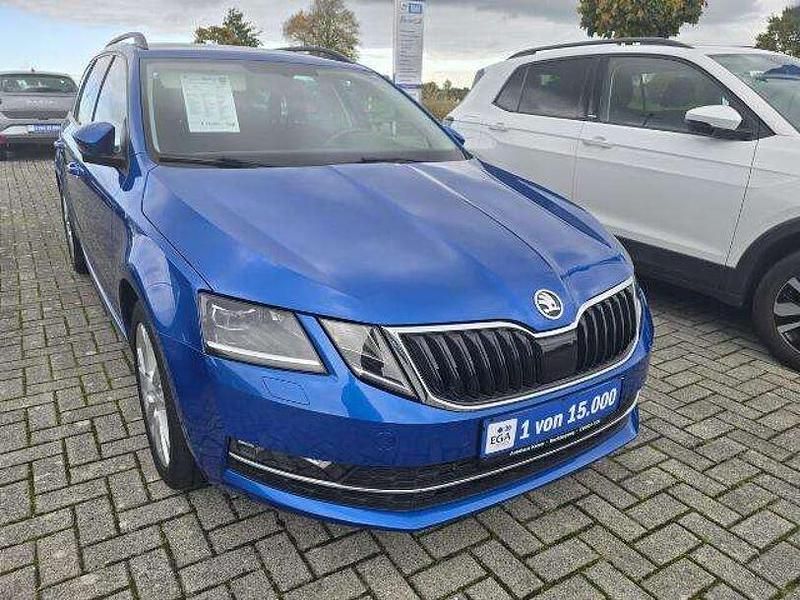 Gebraucht Skoda Octavia Style 150 PS (110 kW) 2019 Blau (raceblau metallic) Kombi