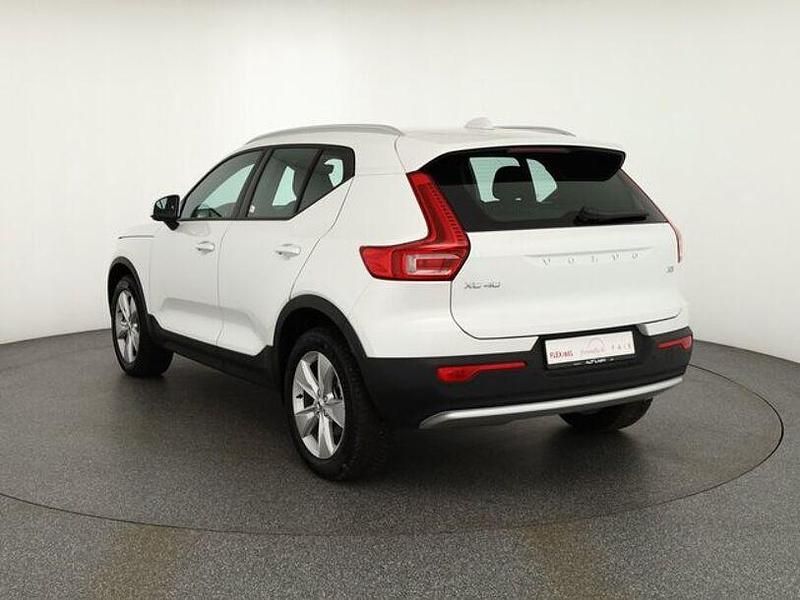 Gebraucht Volvo XC40 Core 163 PS (119 kW) 2024 Weiß SUV
