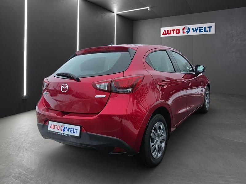 Gebraucht Mazda 2 Center-Line 75 PS (55 kW) 2019 Rot Limousine