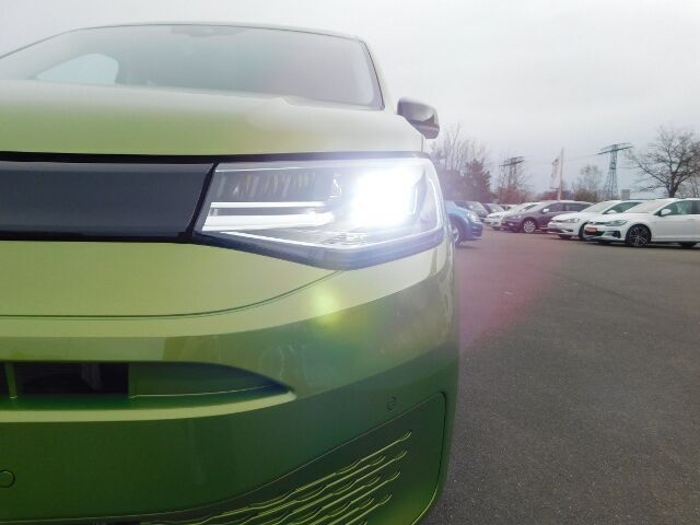 Gebraucht VW Caddy California 122 PS (89 kW) 2022 Grün Van / Kleinbus