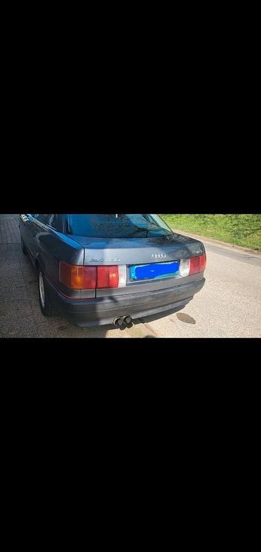 Second-hand Audi 80 90 CP (66 kW) 1990 Argintiu Berlinǎ