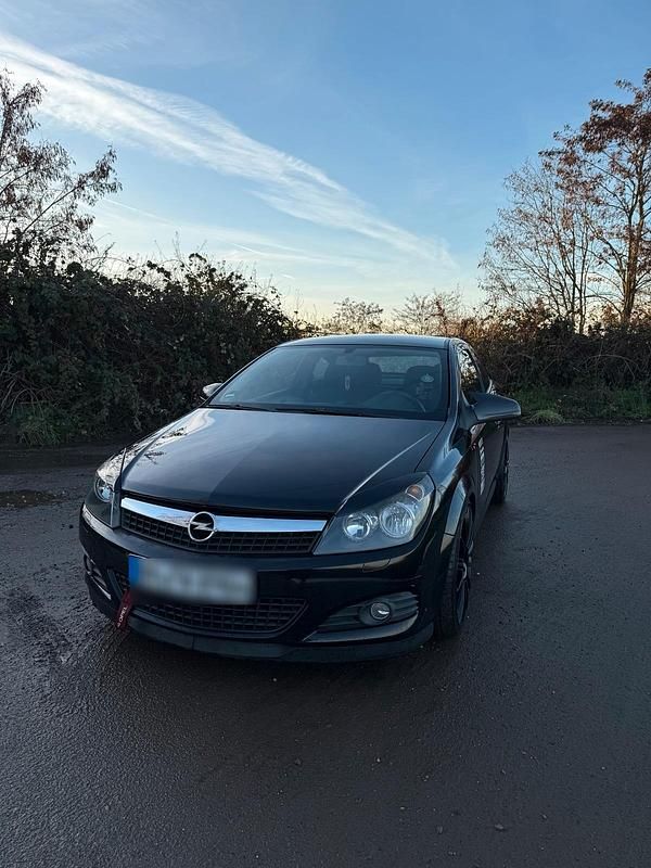 Gebraucht Opel Astra GTC 115 PS (84 kW) 2009 Schwarz Coupé