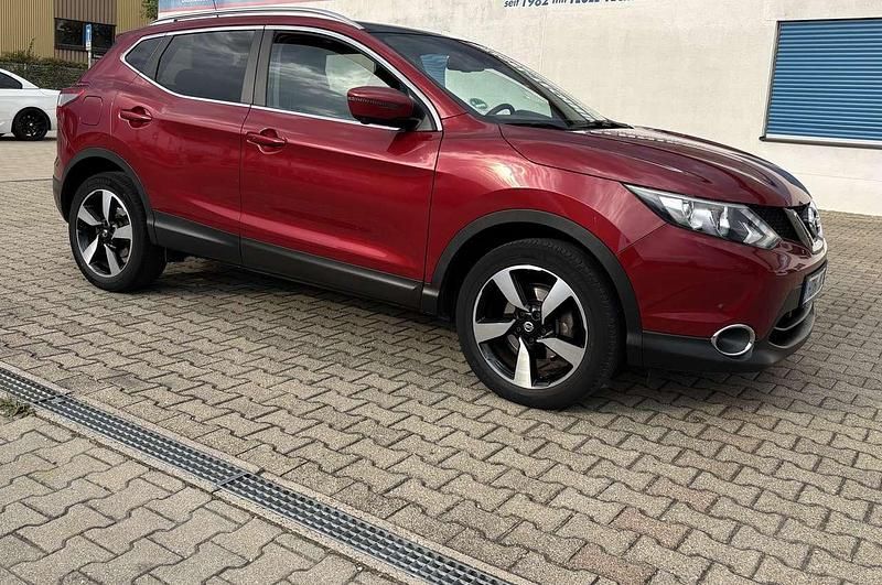Gebraucht 2017 Nissan Qashqai Tekna SUV | 11.000 € (Fairer Preis) - Bild 1/4