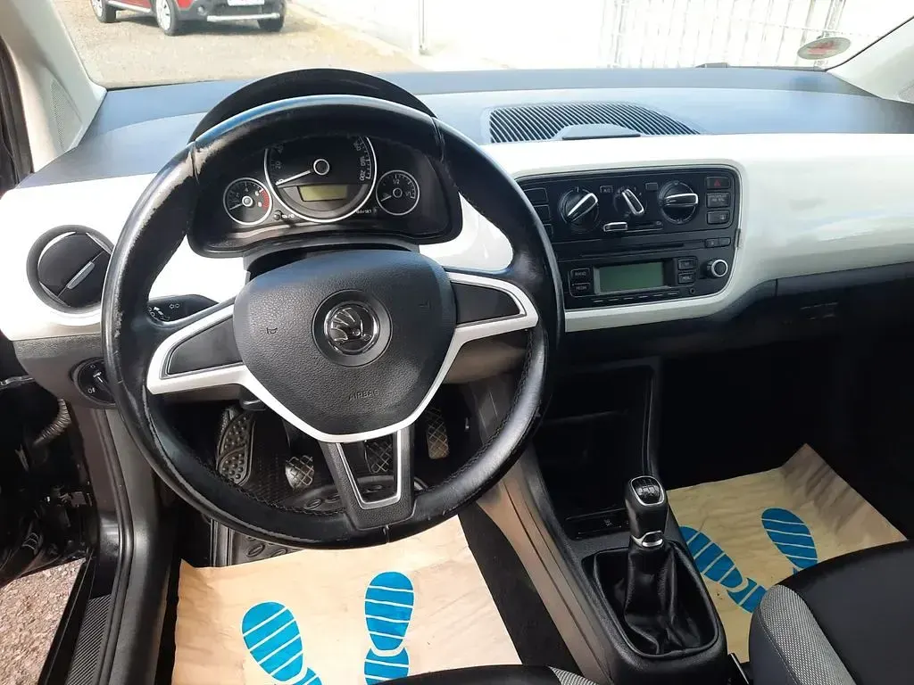 Gebraucht Skoda Citigo Active 60 PS (44 kW) 2015 Schwarz Kleinwagen